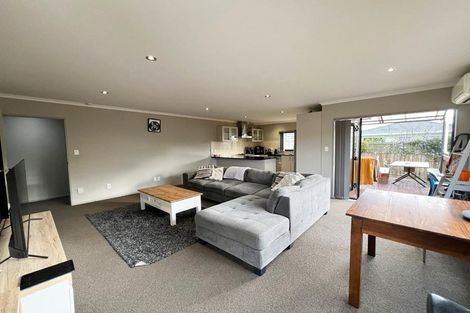 Photo of property in 3c Orams Road, Hillpark, Auckland, 2102