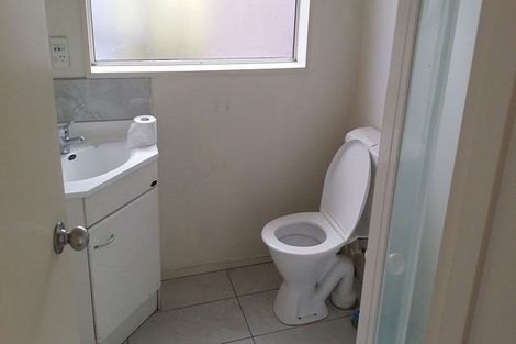 Photo of property in 33 Hillary Crescent, Upper Riccarton, Christchurch, 8041