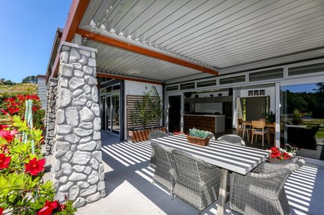 Photo of property in 371d Mangorei Road, Merrilands, New Plymouth, 4312