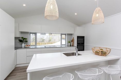 Photo of property in 55b Paynters Avenue, Strandon, New Plymouth, 4312