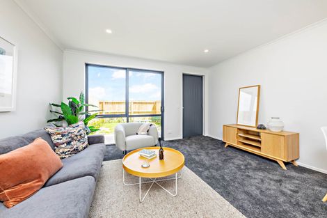 Photo of property in 11 Saddleback Crescent, Papakura, 2110