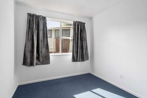 Photo of property in 51 Normanton Street, Glenfield, Auckland, 0629