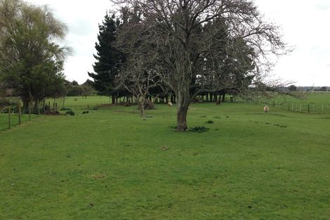 Photo of property in 435 Fitzherbert East Road, Aokautere, Palmerston North, 4471