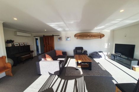 Photo of property in 3 Gibraltar Way, Fitzherbert, Palmerston North, 4410