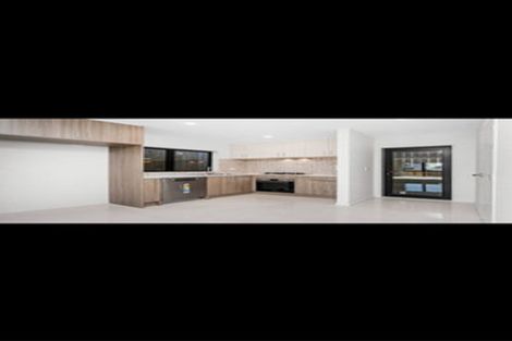 Photo of property in 4b Scanlen Terrace, Kelston, Auckland, 0602