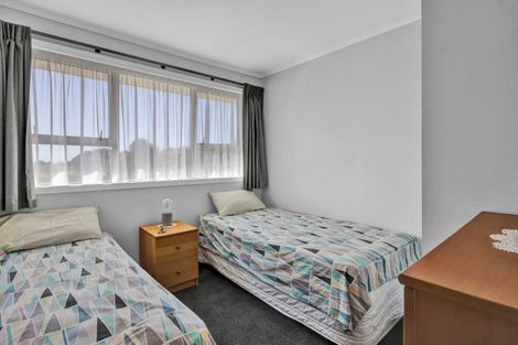 Photo of property in 42 Seaview Road, Marfell, New Plymouth, 4310