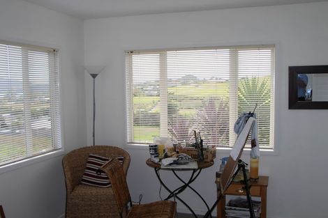 Photo of property in 3 Hibiscus Avenue, Cable Bay, 0420