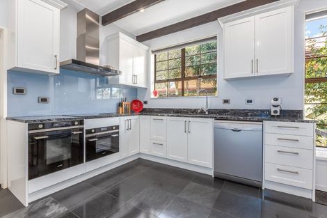 Photo of property in 16 Solander Place, Whitby, Porirua, 5024