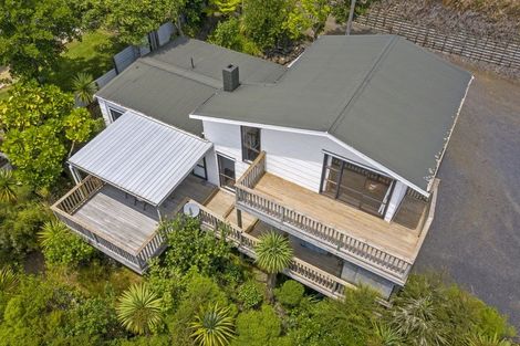 Photo of property in 8 Main Road, Raglan, 3225