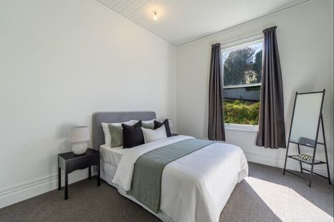 Photo of property in 16a-b Johnston Street, Gore, 9710
