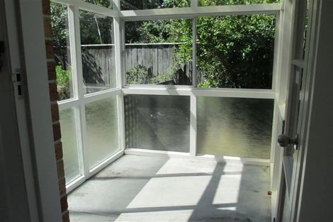 Photo of property in 30 Chilton Grove, Hokowhitu, Palmerston North, 4410