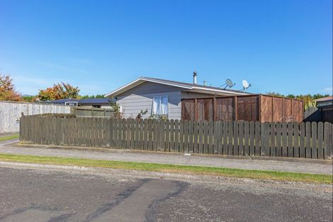 Photo of property in 83 Strathmore Avenue, Levin, 5510
