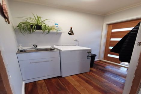 Photo of property in 71 Makora Road, Masterton, 5810