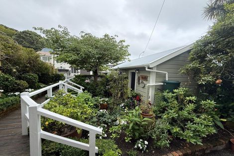 Photo of property in 17 Park Street, Thorndon, Wellington, 6011