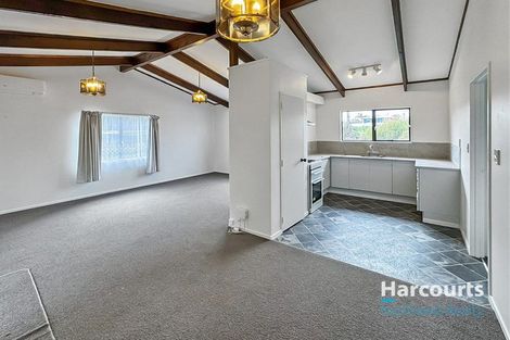 Photo of property in 1/729 Swanson Road, Swanson, Auckland, 0612