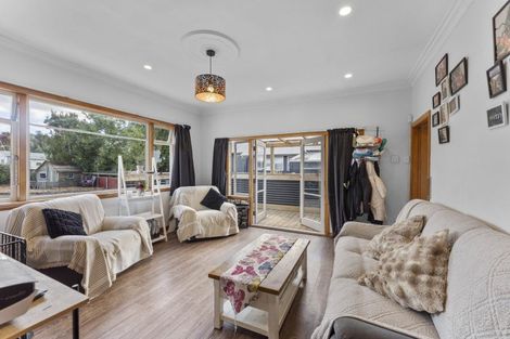 Photo of property in 9 Montgomery Street, Levin, 5510