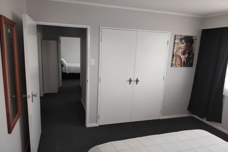 Photo of property in 70a Featherston Street, Takaro, Palmerston North, 4412