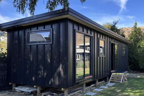 Photo of property in 138-142 Tenby Street, Wanaka, 9305