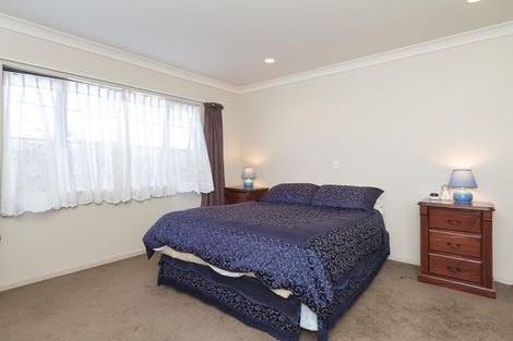 Photo of property in 32 Moana Grove, Waiwhetu, Lower Hutt, 5010