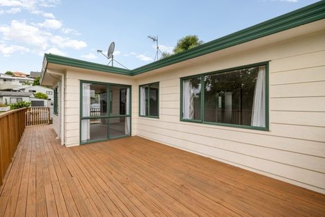 Photo of property in 18 Osprey Drive, Welcome Bay, Tauranga, 3112