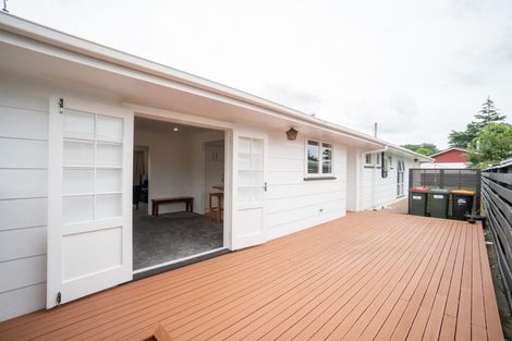 Photo of property in 1 Rakino Place, Awapuni, Palmerston North, 4412