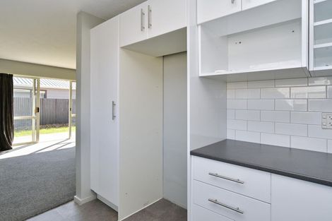 Photo of property in 3/2 Broadbent Street, Riccarton, Christchurch, 8041