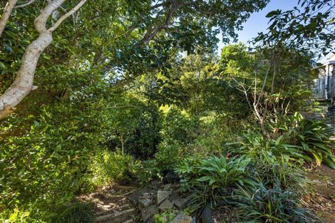 Photo of property in 14 Fairfax Terrace, Frankleigh Park, New Plymouth, 4310