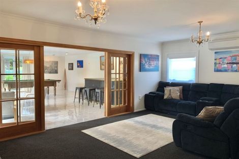 Photo of property in 10 Winslow Street, Burnside, Christchurch, 8053