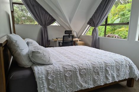 Photo of property in 20 Zita Avenue, Matakatia, Whangaparaoa, 0930