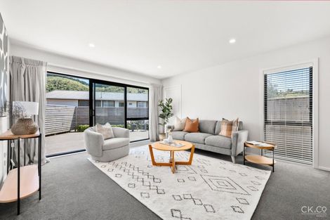 Photo of property in 33c Gemstone Drive, Birchville, Upper Hutt, 5018