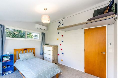 Photo of property in 15 Tiromoana Road, Raumati South, Paraparaumu, 5032
