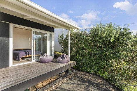 Photo of property in 131 Riria Kereopa Memorial Drive, Raglan, 3297