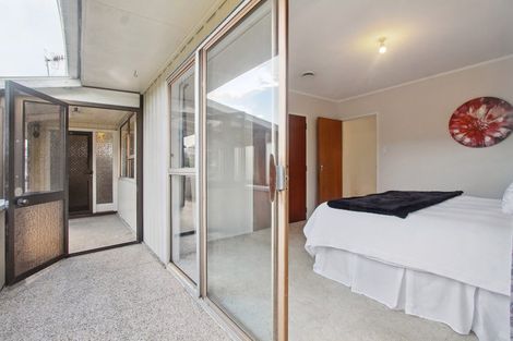 Photo of property in 1/78 Bentley Avenue, Glenfield, Auckland, 0629