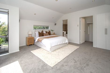 Photo of property in 2/11 Mclellan Place, Ilam, Christchurch, 8041