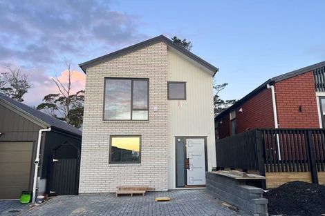 Photo of property in 43 Puhikawa Street, Massey, 0614