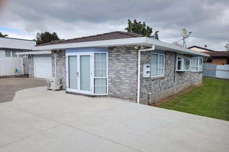 Photo of property in 2/45 Great South Road, Papakura, 2110