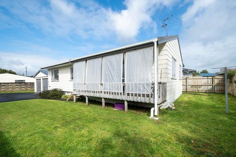 Photo of property in 8b Ascot Avenue, Henderson, Auckland, 0610