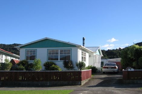 Photo of property in 37 Momona Street, Wainuiomata, Lower Hutt, 5014