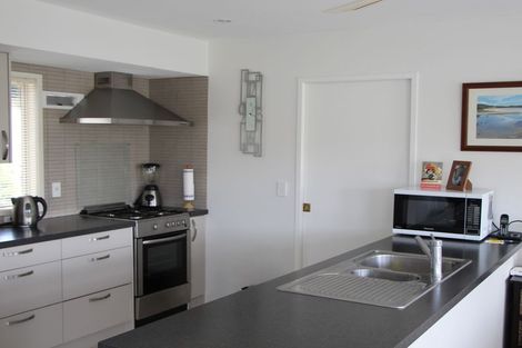 Photo of property in 3 Hibiscus Avenue, Cable Bay, 0420