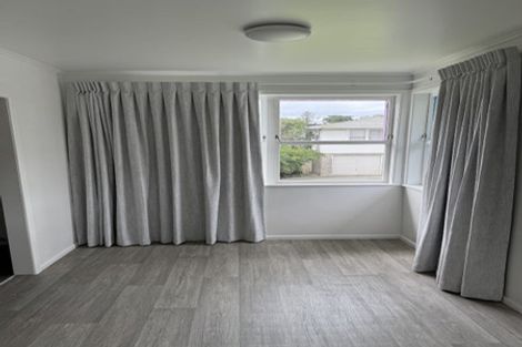 Photo of property in 1/100 Bond Crescent, Forrest Hill, Auckland, 0620