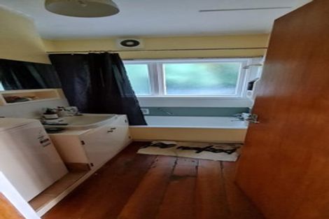 Photo of property in 20 Shirley Street, Karori, Wellington, 6012