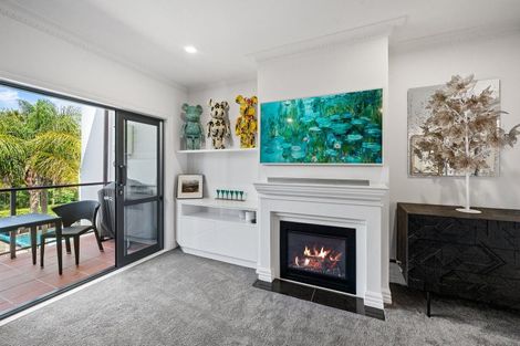 Photo of property in 9/177 Hurstmere Road, Takapuna, Auckland, 0622