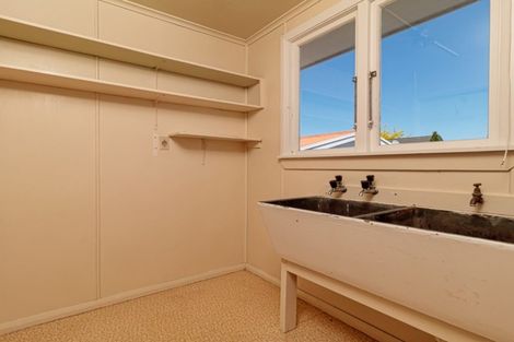 Photo of property in 72 Napier Road, Havelock North, 4130