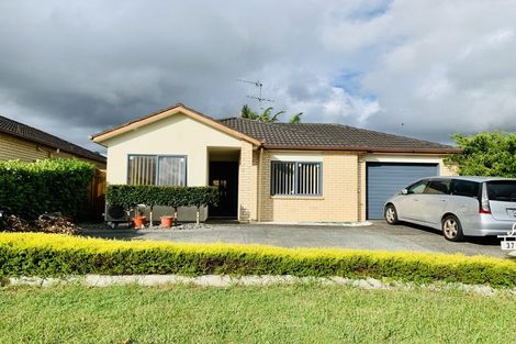 Photo of property in 37 Magic Way, Randwick Park, Auckland, 2105
