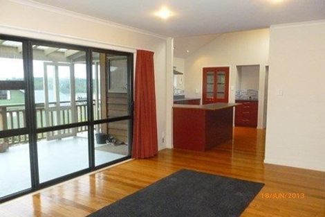 Photo of property in 30 Kinloch Place, Papakowhai, Porirua, 5024