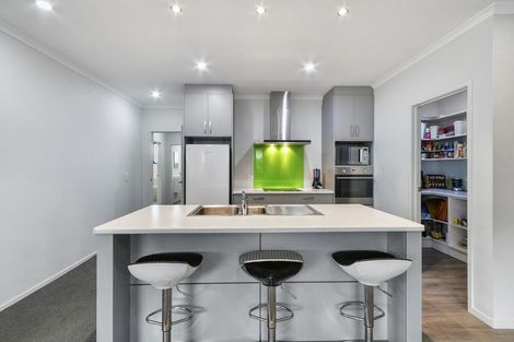 Photo of property in 98 Helenslee Road, Pokeno, 2472