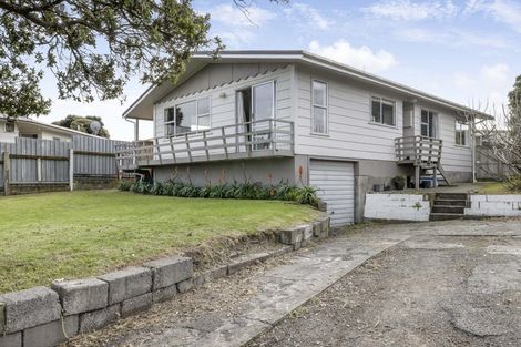Photo of property in 6 Yates Street, Otaki Beach, Otaki, 5512