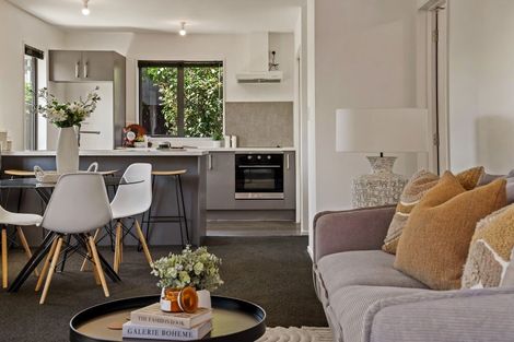 Photo of property in 2/65 Kuaka Crescent, Bromley, Christchurch, 8062