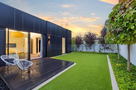 Photo of property in 31 Waiwetu Street, Fendalton, Christchurch, 8052