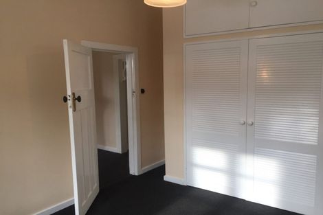 Photo of property in 2 Chaucer Road, Hospital Hill, Napier, 4110